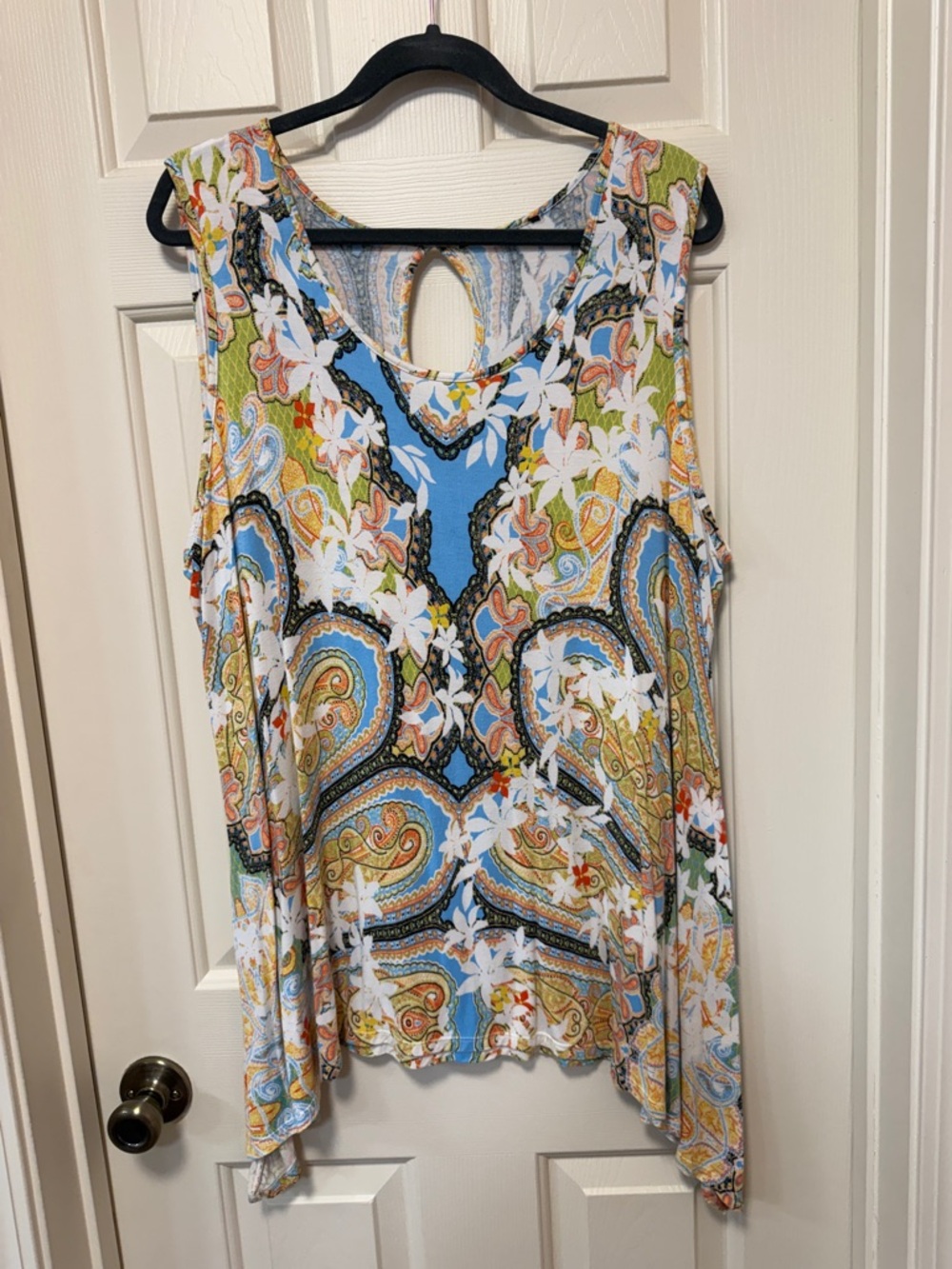 Sleeveless Multicolor Paisley Floral Tank Top - Blue/Green/White